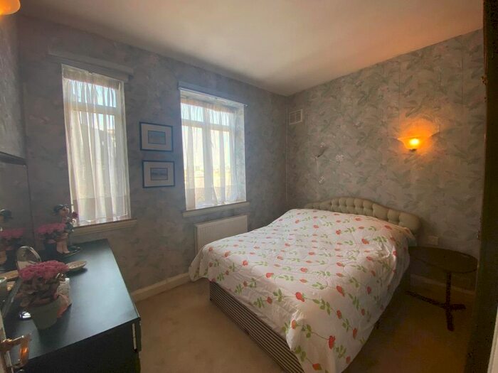 Studio To Rent In Lancaster Terrace, London, W2