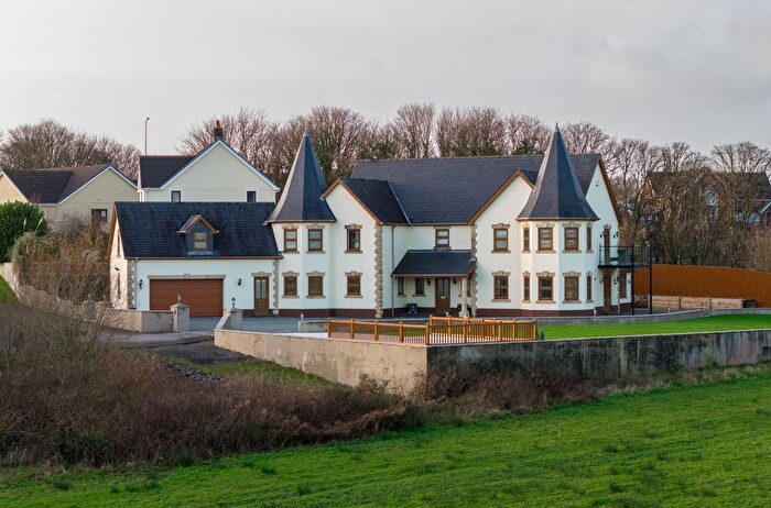 5 Bedroom Detached House For Sale In High Street, St. Clears, SA33