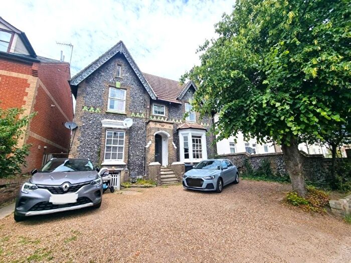 2 Bedroom Maisonette For Sale In London Road, Ipswich, IP1