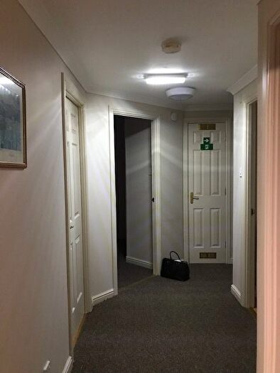 2 Bedroom Flat To Rent In St Clair Road, Edinburgh, EH6