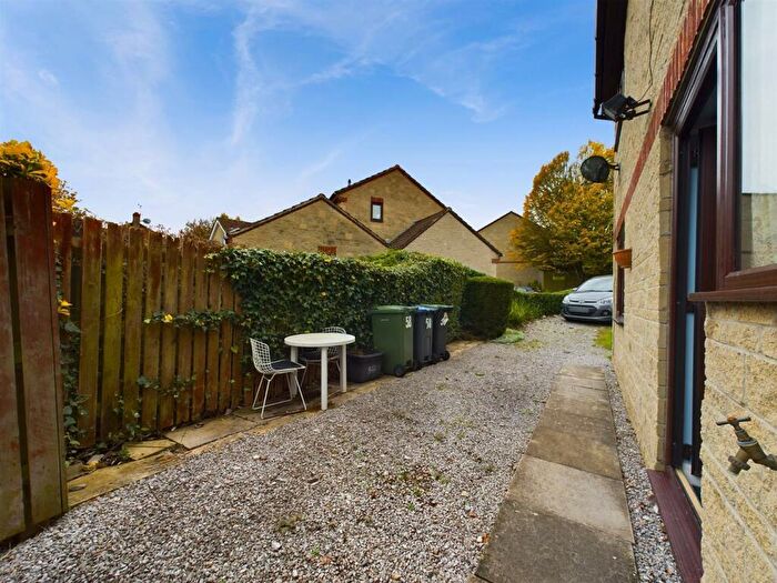 3 Bedroom Semi-Detached House For Sale In Wenhill Heights, Calne, SN11
