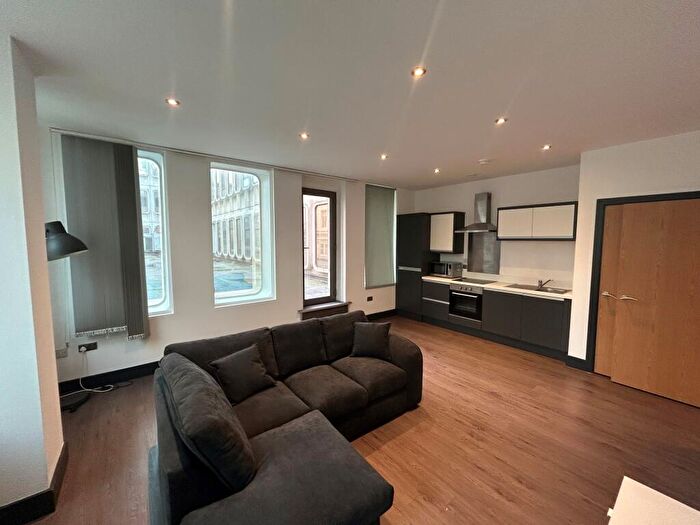 2 Bedroom Apartment To Rent In Rumford Street, L2