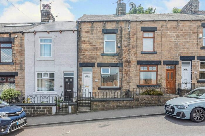 3 Bedroom Terraced House To Rent In Oakwell Lane, Barnsley, South Yorkshire S71