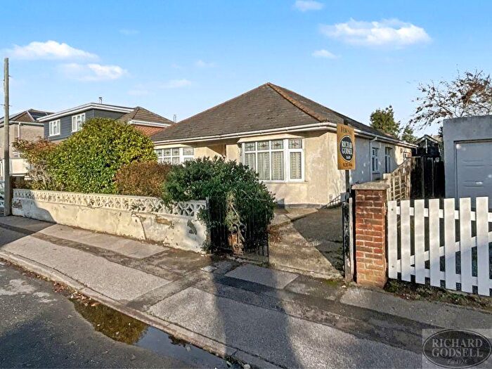 3 Bedroom Bungalow For Sale In Christchurch, BH23