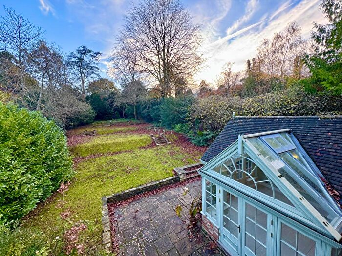 4 Bedroom House To Rent In Chislehurst Road, BR7