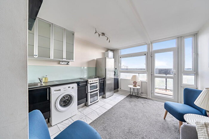 2 Bedroom Flat For Sale In Tyers Street, London, SE11