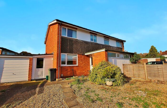 2 Bedroom Semi-Detached House To Rent In Manor Gardens, Guildford, GU2