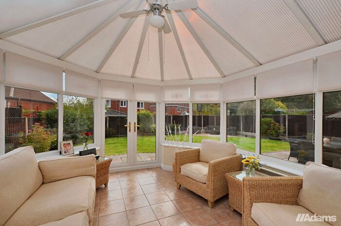 4 Bedroom Detached House For Sale In Pinners Fold, Norton, WA7