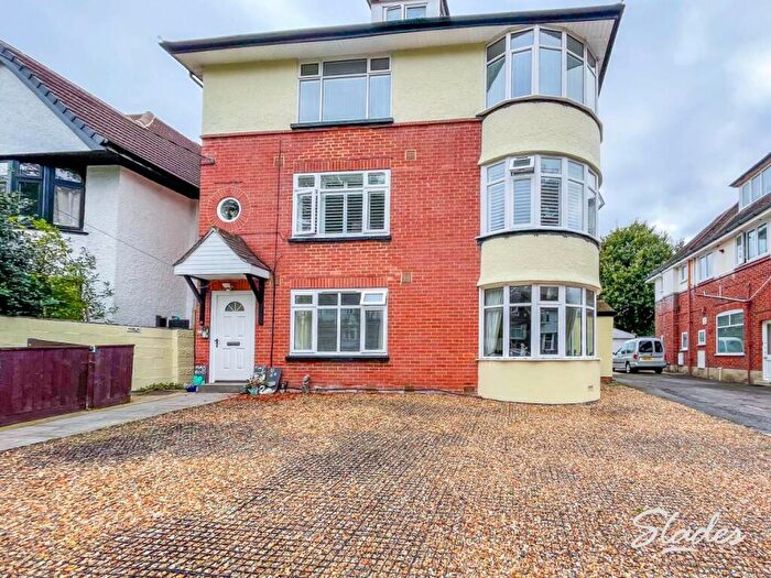1 Bedroom Apartment To Rent In Wentworth Avenue, Southbourne, Bournemouth, BH5