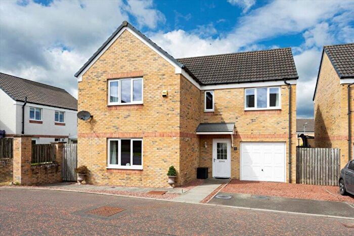 4 Bedroom Detached House For Sale In Farm Wynd, Woodilee Village, Lenzie, Glasgow, G66