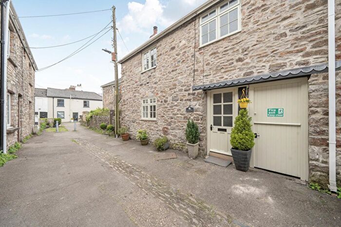 2 Bedroom Terraced House For Sale In Silver Street, Bampton, Tiverton, EX16