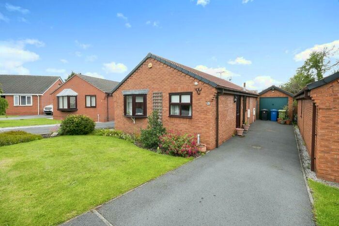 2 Bedroom Bungalow To Rent In Netherfield Close, Staveley, Chesterfield, S43