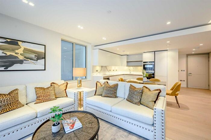 3 Bedroom Flat To Rent In West End Gate, London, W2