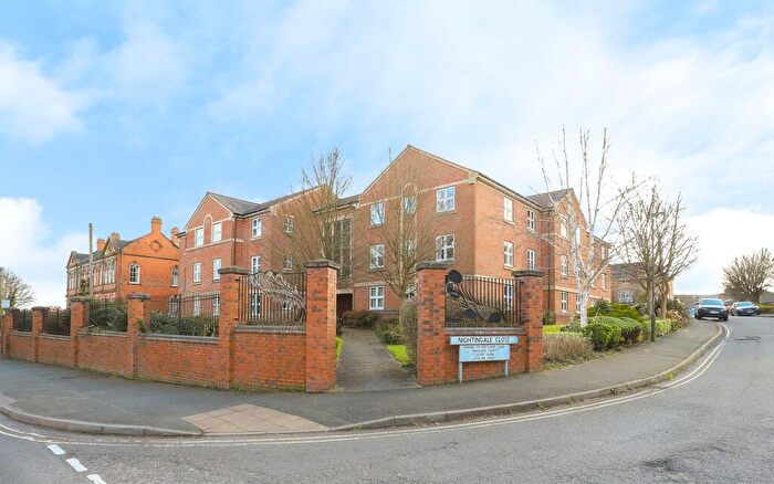 2 Bedroom Apartment For Sale In Nightingale Close, Chesterfield, S41