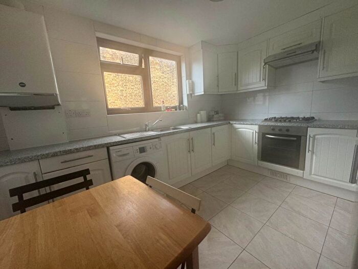 2 Bedroom Semi-Detached House To Rent In Stork Road, Forest Gate, E7