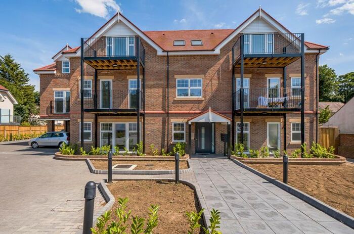 1 Bedroom Flat To Rent In Brighton Road, Purley, CR8