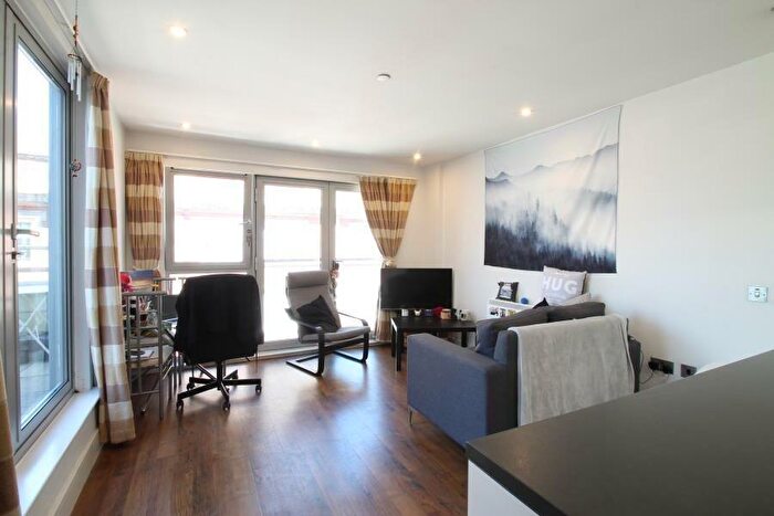 1 Bedroom Flat To Rent In Hanley House, Hanley Street, Nottingham, NG1