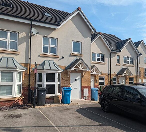 3 Bedroom Property To Rent In Isleworth Close, Mitcham Road, Hull, HU8