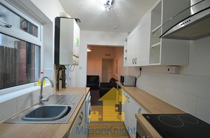 4 Bedroom Terraced House To Rent In Winnie Road, Selly Oak, B29