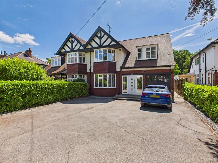 4 Bedroom Semi-Detached House For Sale In Tranby Lane, Anlaby, HU10