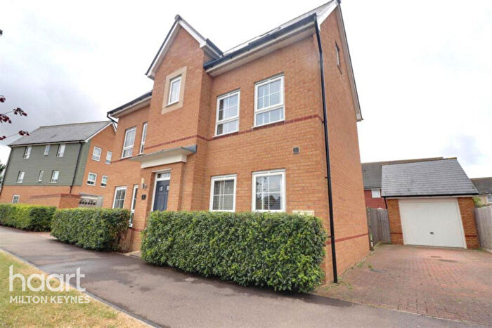 4 Bedroom Detached House To Rent In Carmania Circle, Brooklands, MK10