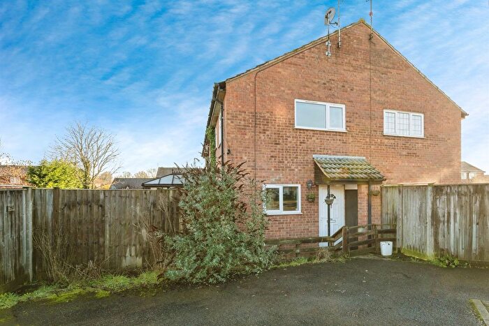 1 Bedroom Terraced House For Sale In Wainwright, Peterborough, PE4