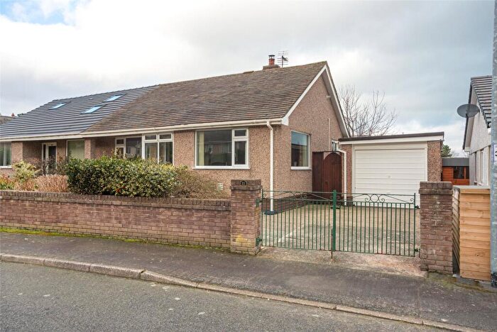 3 Bedroom Bungalow For Sale In Parc Menai, Llanfairfechan, Conwy, LL33