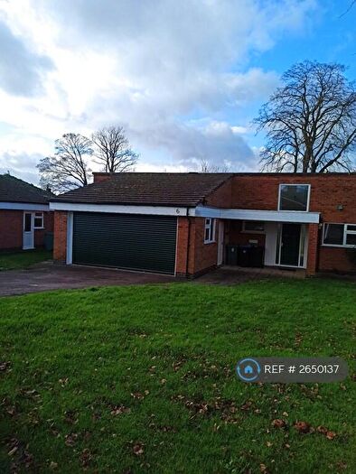 3 Bedroom Bungalow To Rent In Holmleigh Gardens, Leicester, LE7