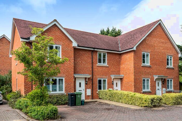 2 Bedroom Apartment To Rent In Abingdon, Oxfordshire, OX14