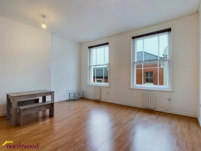 1 Bedroom Flat To Rent In Butchers Row, Banbury, OX16