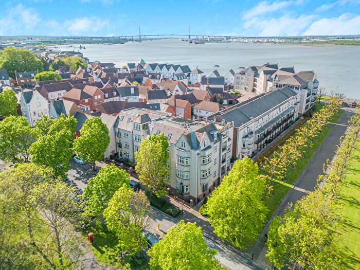 3 Bedroom Penthouse For Sale In Penthouse, Ingress Park Avenue, DA9