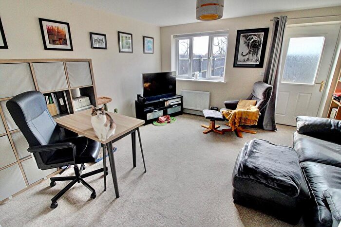 2 Bedroom Semi Detached House For Sale In Russett Avenue, Nuneaton, CV11