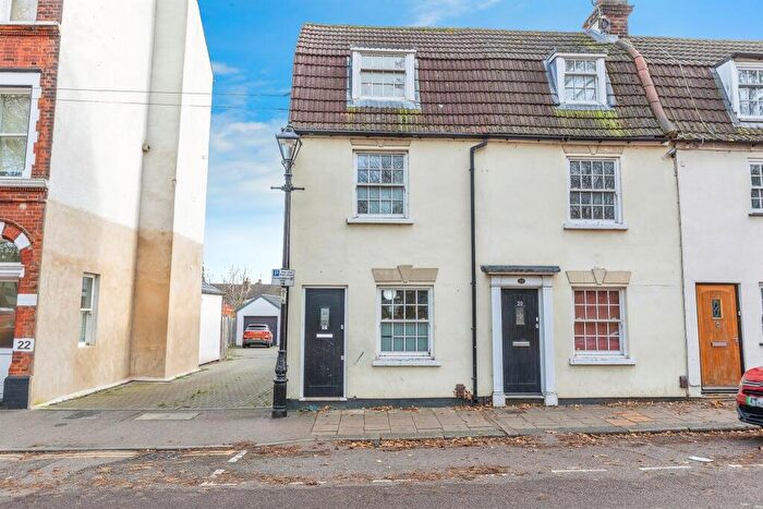 2 Bedroom Semi Detached House For Sale In Mill Road, Gillingham, ME7