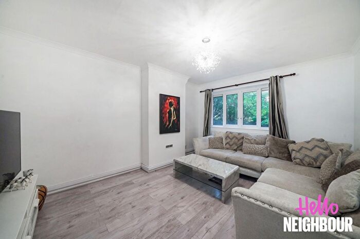 1 Bedroom Flat To Rent In Hume Court, Hawes Street, London, N1