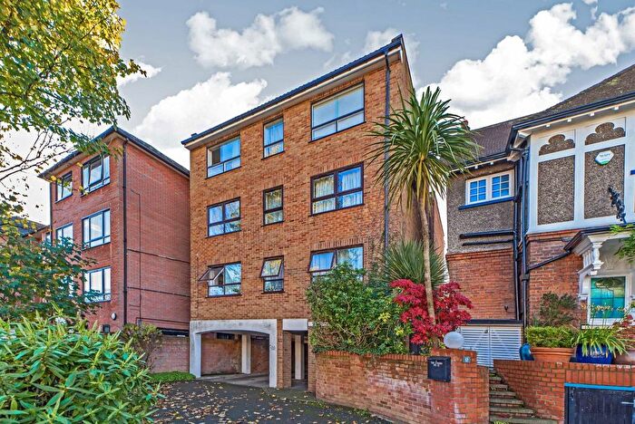 2 Bedroom Flat To Rent In Surbiton Road, Kingston, KT1