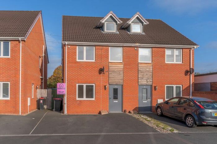 3 Bedroom Semi-Detached House To Rent In Hordley Road, Wellington, Telford TF1