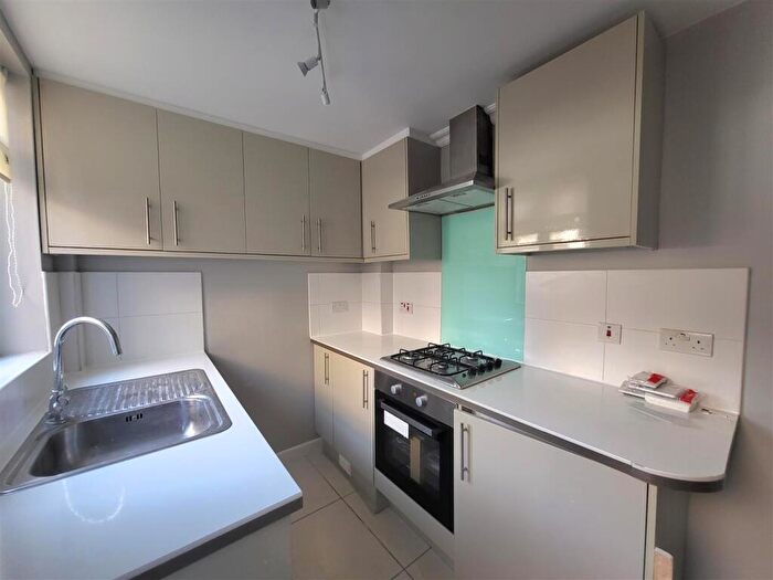 2 Bedroom Terraced House To Rent In Charter Street, Chatham, ME4