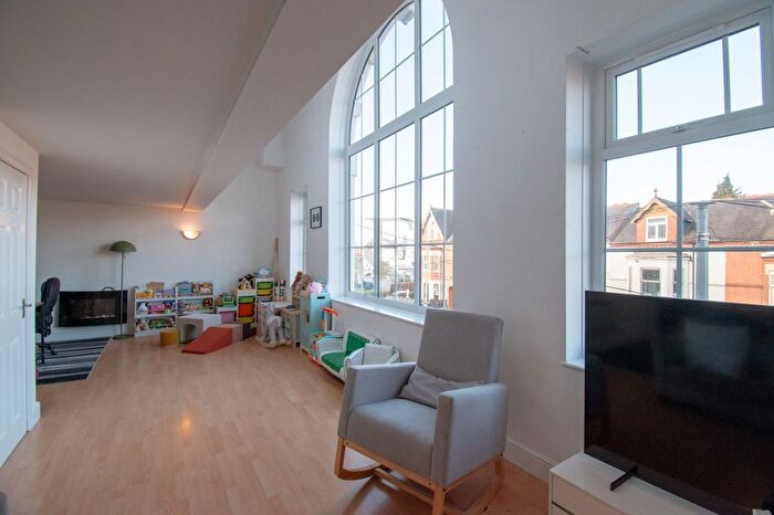 2 Bedroom Flat For Sale In St Nicholas Apartments, Woodgate, LE3