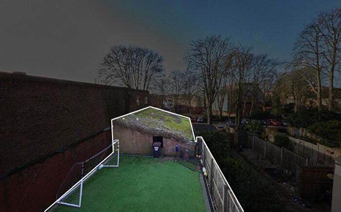 3 Bedroom End Of Terrace House For Sale In Baptist Walk, Hinckley, LE10