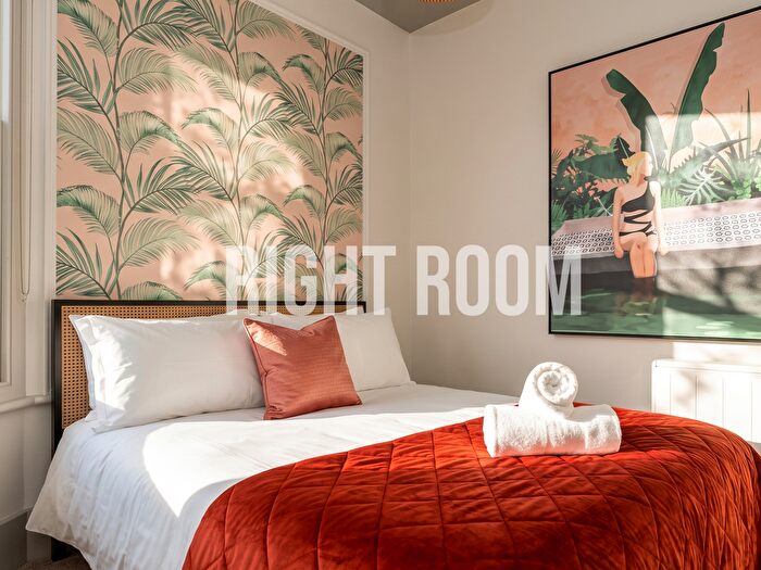 1 Bedroom Flat To Rent In Bed Apartment, Pelican House, Bournemouth, BH1