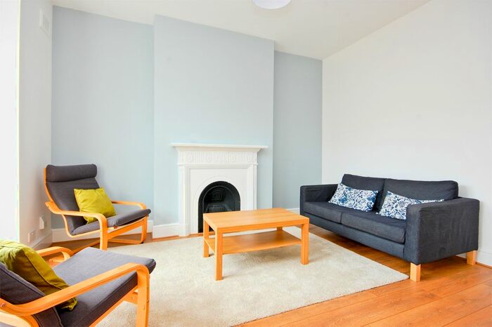 2 Bedroom Flat To Rent In Linacre Road, London, NW2
