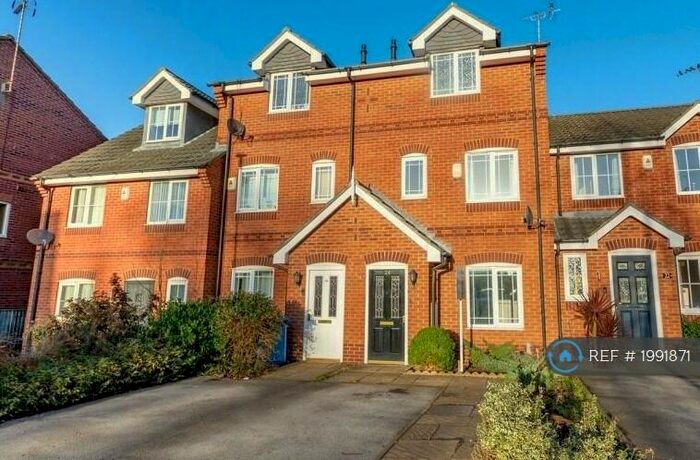 3 Bedroom Terraced House To Rent In Forest Avenue, Mansfield, NG18