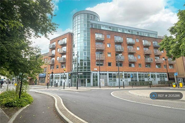 2 Bedroom Flat To Rent In Benwell Road, London, N7