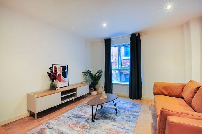 2 Bedroom Flat To Rent In Bedroom Apartment – The Linx, Manchester City Centre, M4