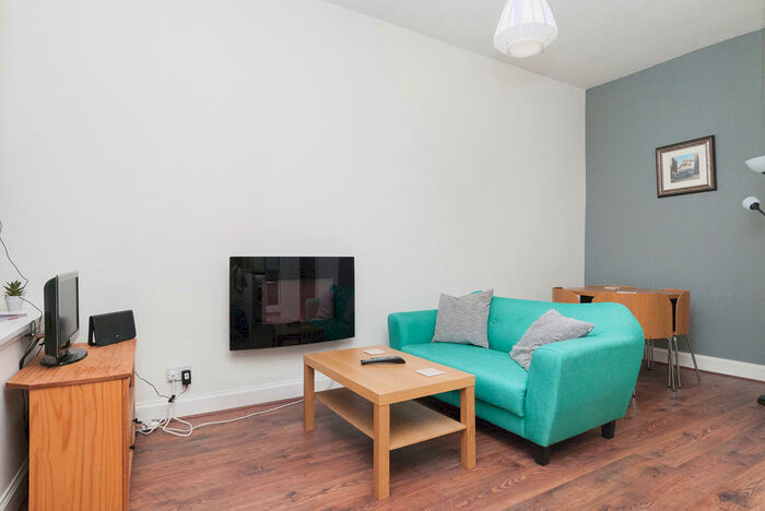1 Bedroom Flat To Rent In East Crosscauseway Edinburgh United Kingdom, EH8