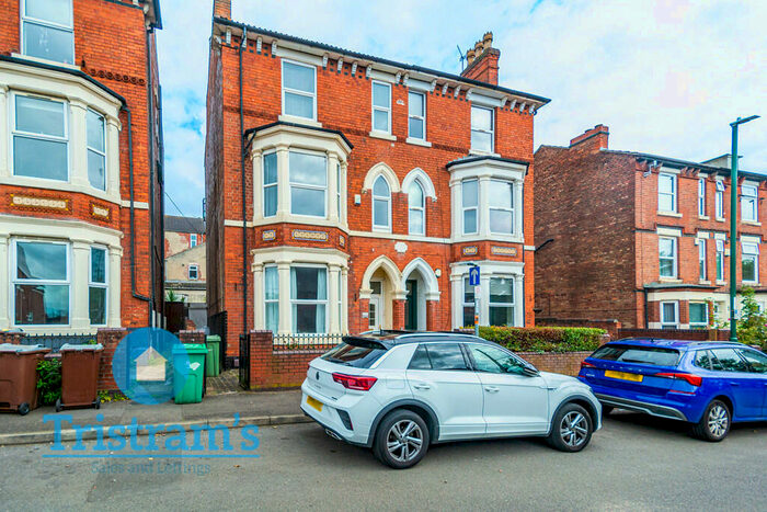 5 Bedroom Semi-Detached House To Rent In Noel Street, Hyson Green, NG7