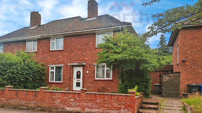 3 Bedroom Semi Detached House For Sale In Wheatley Road, Norwich, NR2