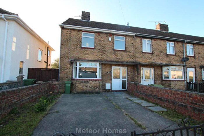 3 Bedroom End Of Terrace House For Sale In Winchester Avenue, Grimsby, DN33