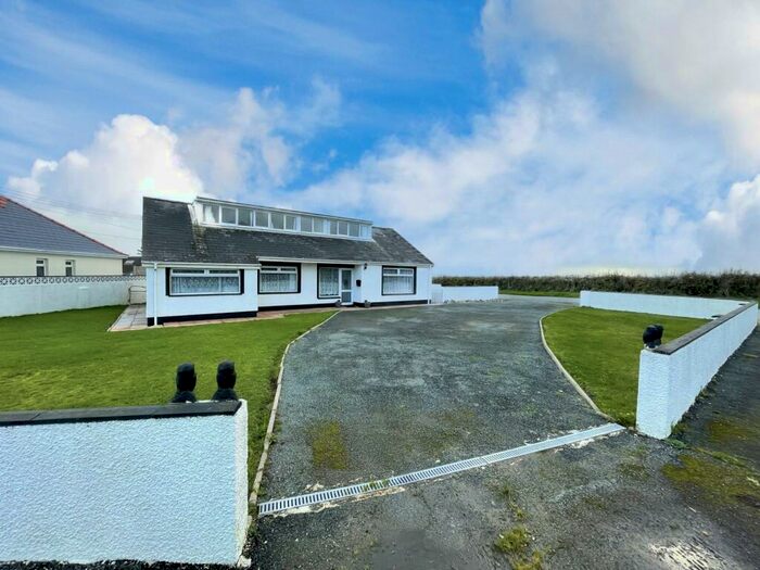 6 Bedroom Bungalow For Sale In Haven Road, Haverfordwest, SA61