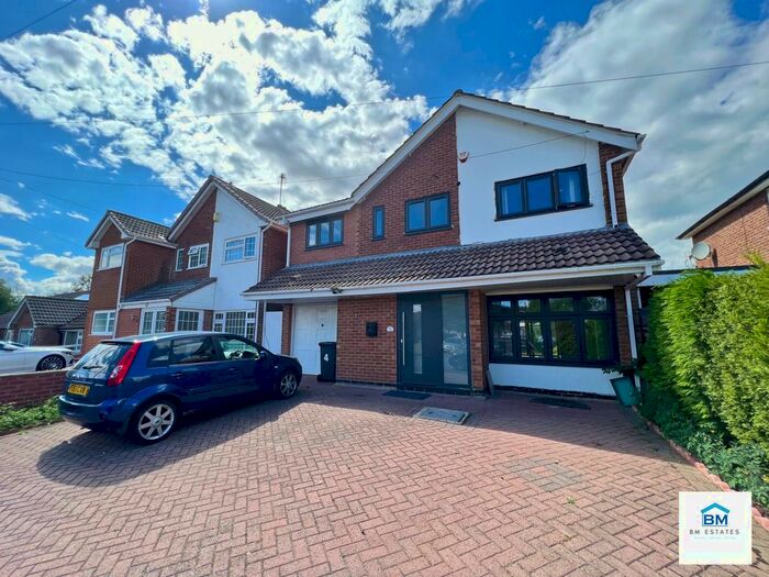 5 Bedroom Detached House To Rent In Chalvington Close, Leicester, LE5